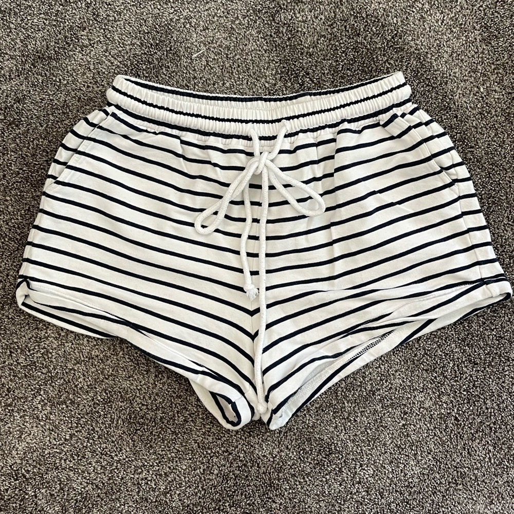 Legoe Shorts